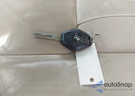 2006 BMW X5 4.8Is из США, поврежденный, VIN 5UXFA93586LE83975